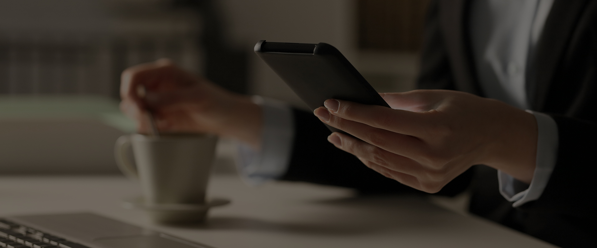 서브 비주얼 이미지